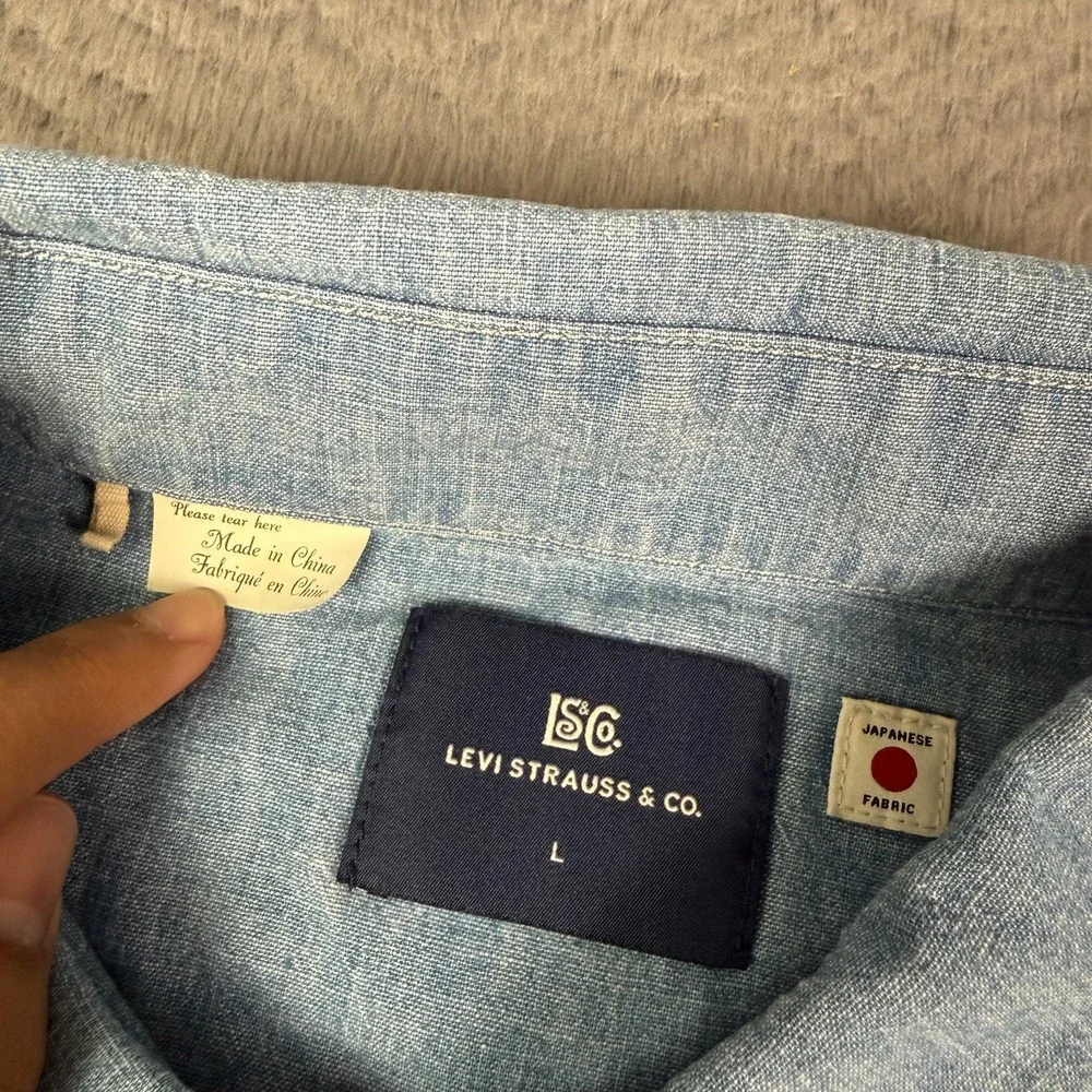 Levi's Blue Tab Work Shirt Mens Large Japanese Chambray Cat Eye Buttons